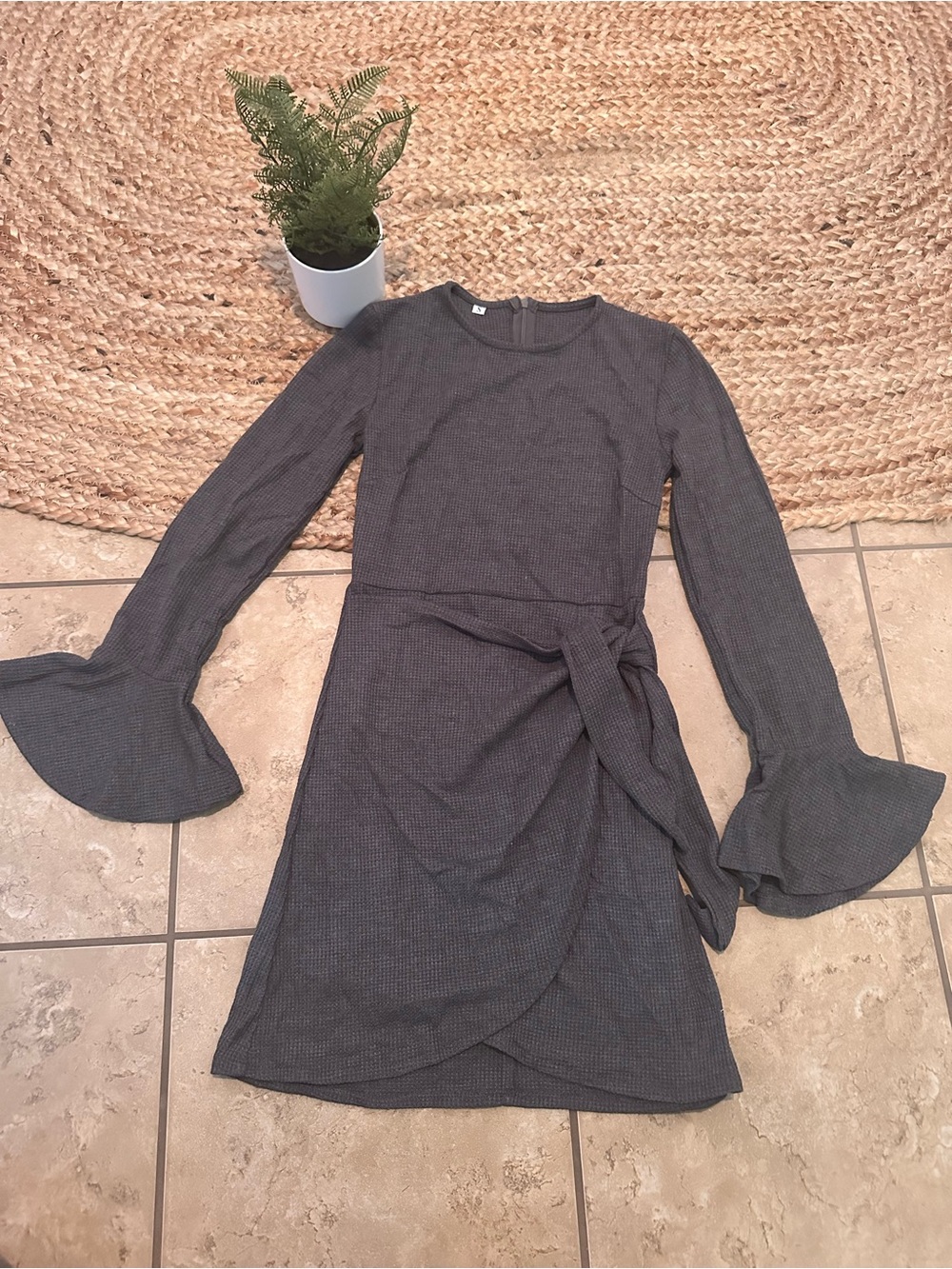 NWT KNIT LONG SLEEVE MINI DRESS